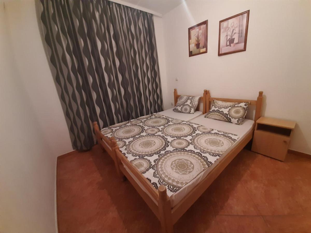 Apartments Nurkovic Dobra Voda Room photo